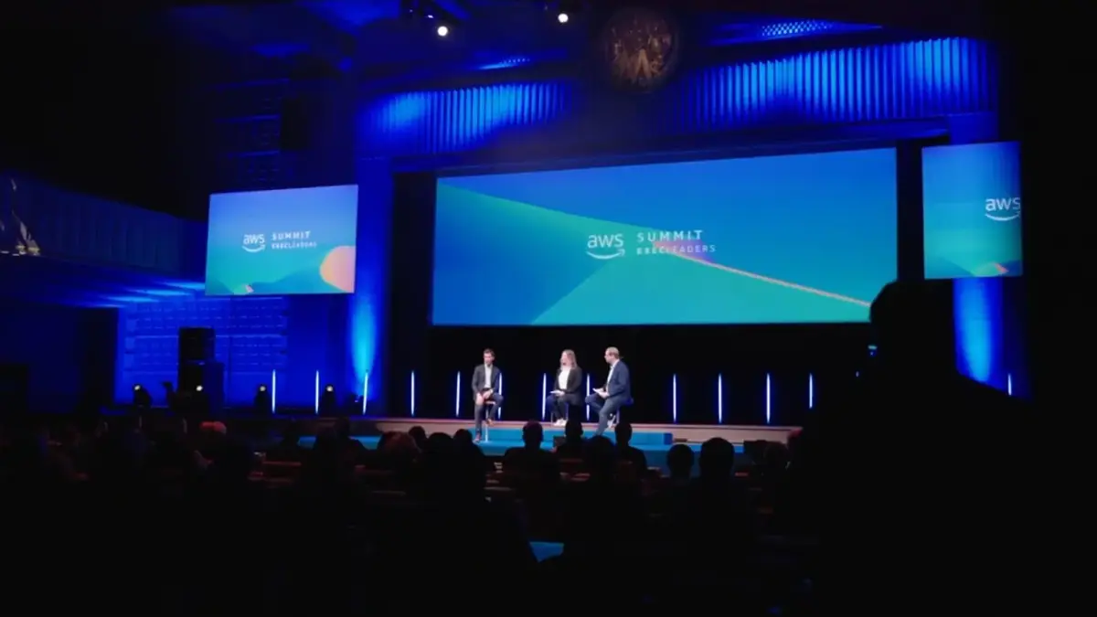 Aws summit 25